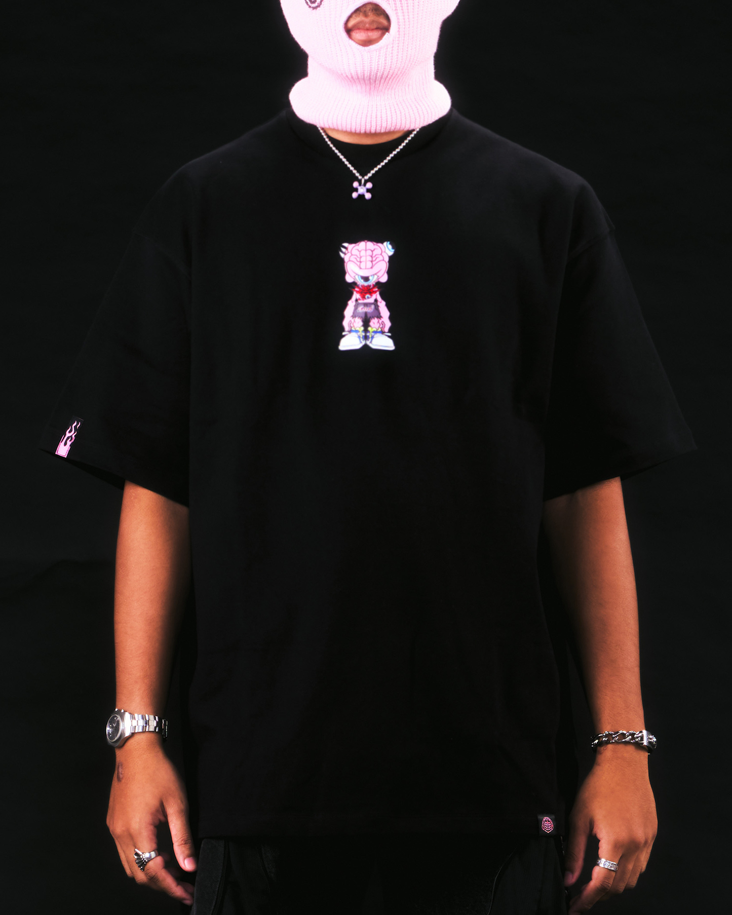 GOOSE! CHARACTER TEE (BLACK)