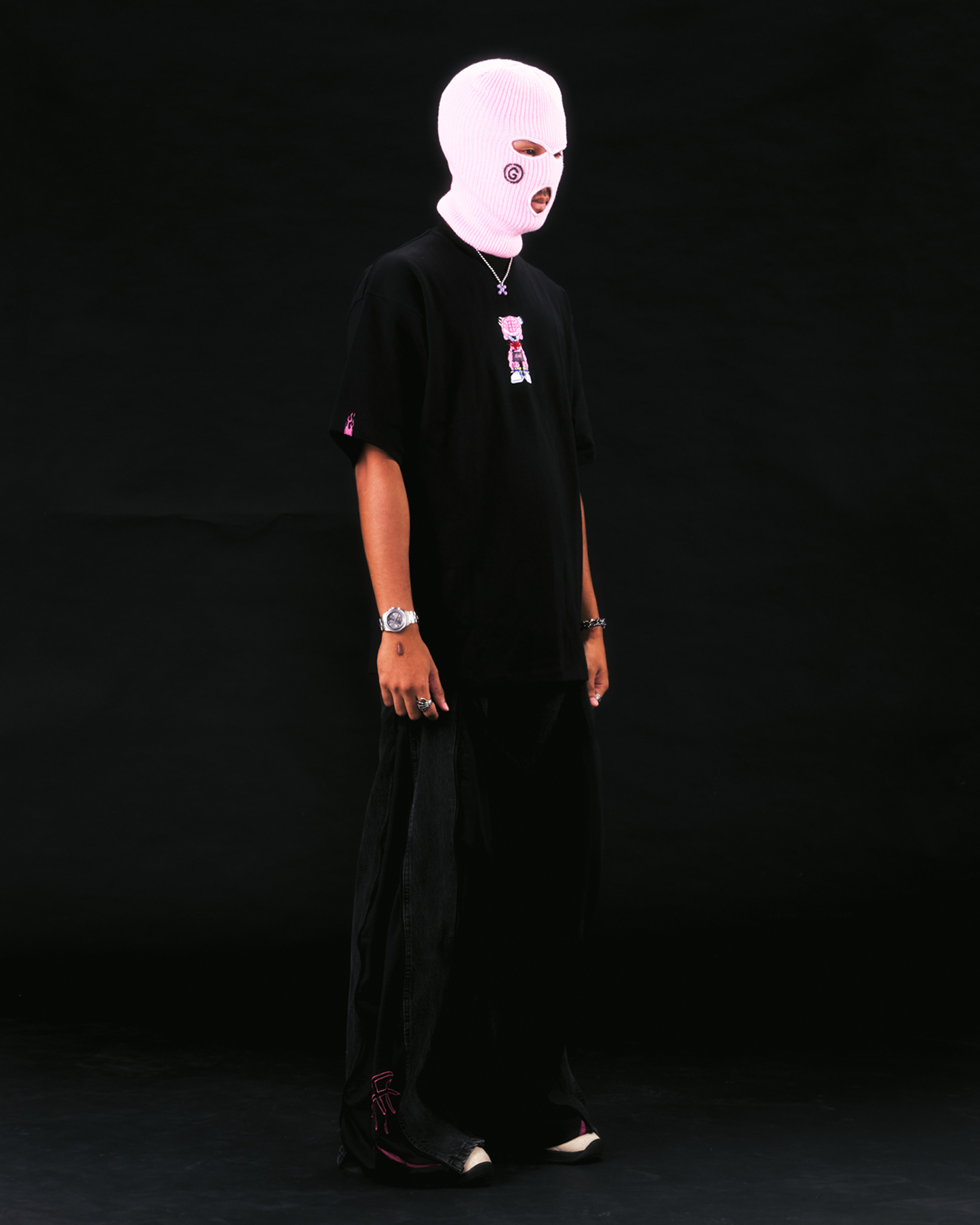 GOOSE! CHARACTER TEE (BLACK)