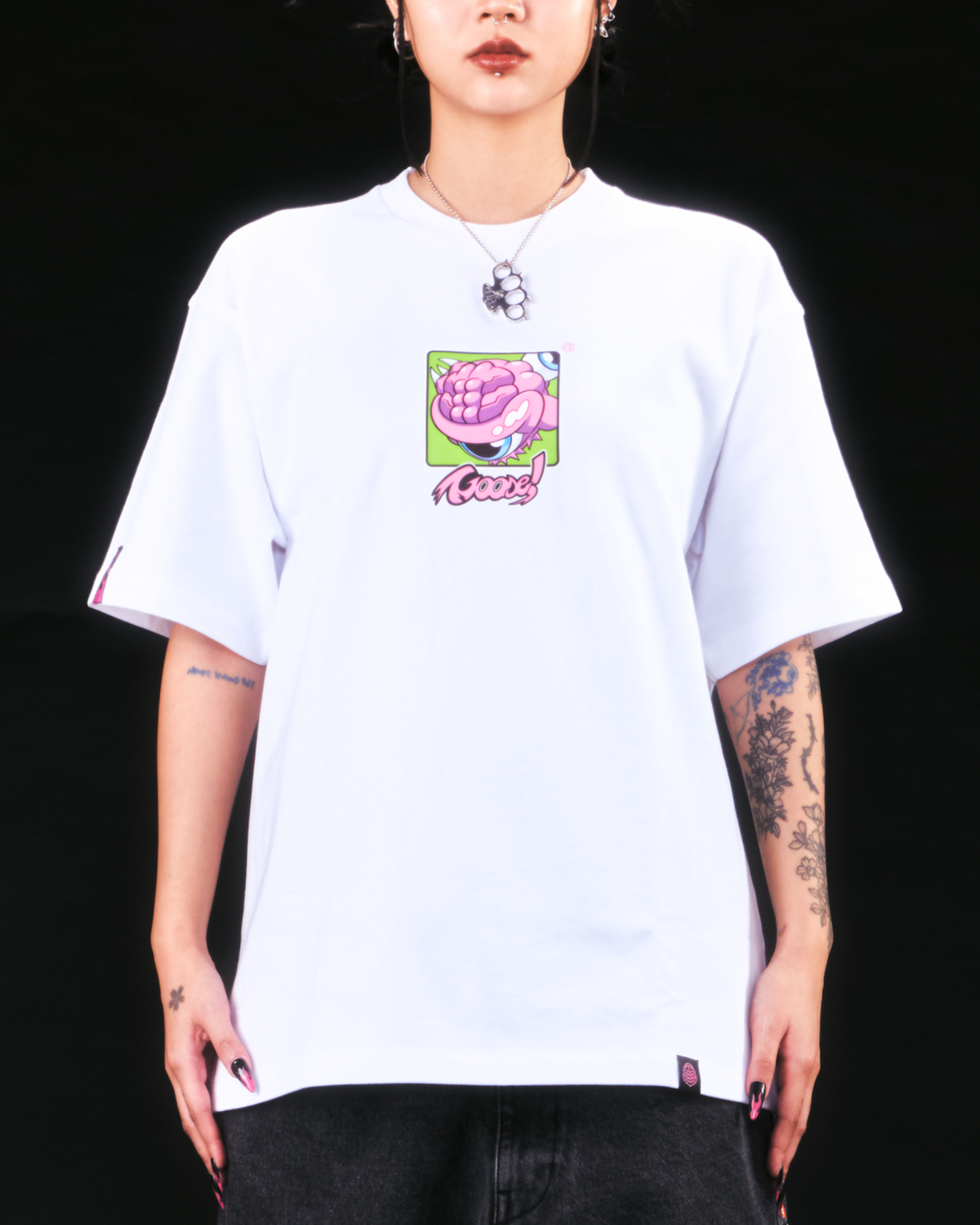 GOOSE! GREEN BG TEE (WHITE)